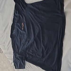 Columbia t-shirt
